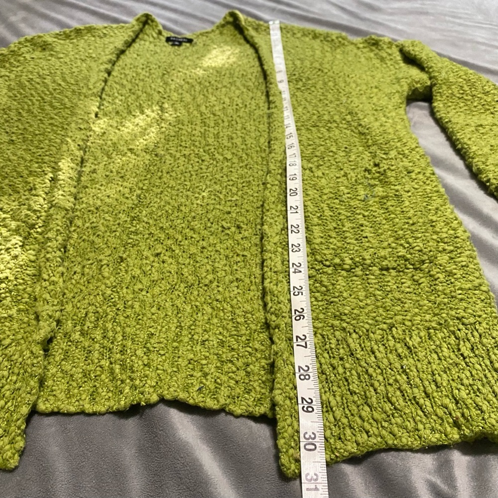 M/L Green Sweater Pockets Cute Vintage Look Boutique Purchase Measurements N Pic - Picture 16 of 17